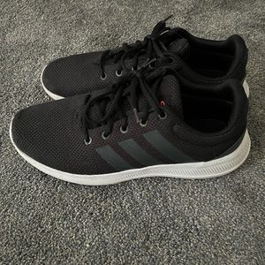 Adidas Size 9 Tennis shoes